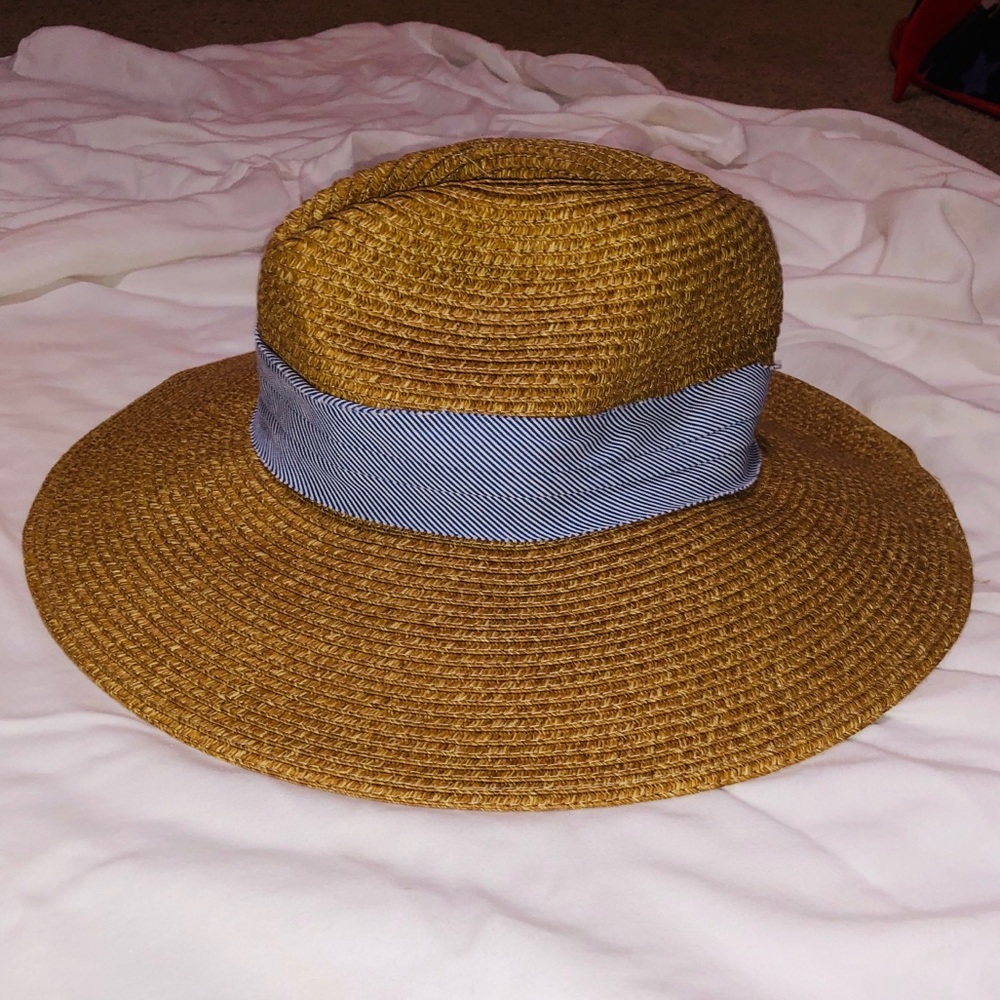 Hat - Picture 2 of 5